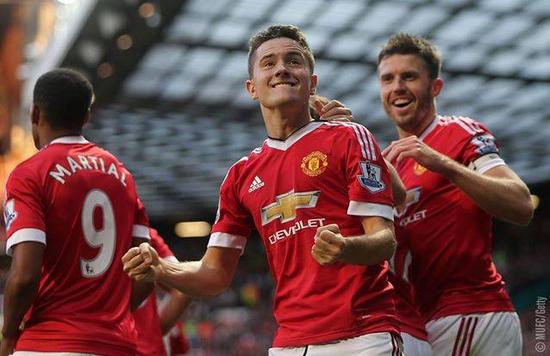 中表现出色 中表现出色